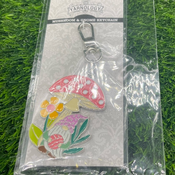 Yarnology Mushroom & Gnome Keychain - Picture 2 of 4